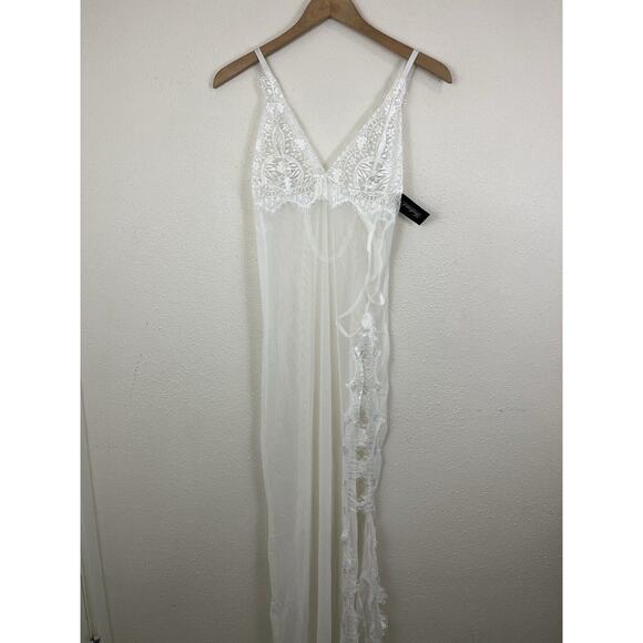 NWT Frederick's Of Hollywood Stephanie Sheer Lace Chemise Teddy Thong Set Small - Picture 1 of 5